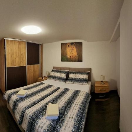 Apartmani Nika 1 Rijeka Bagian luar foto