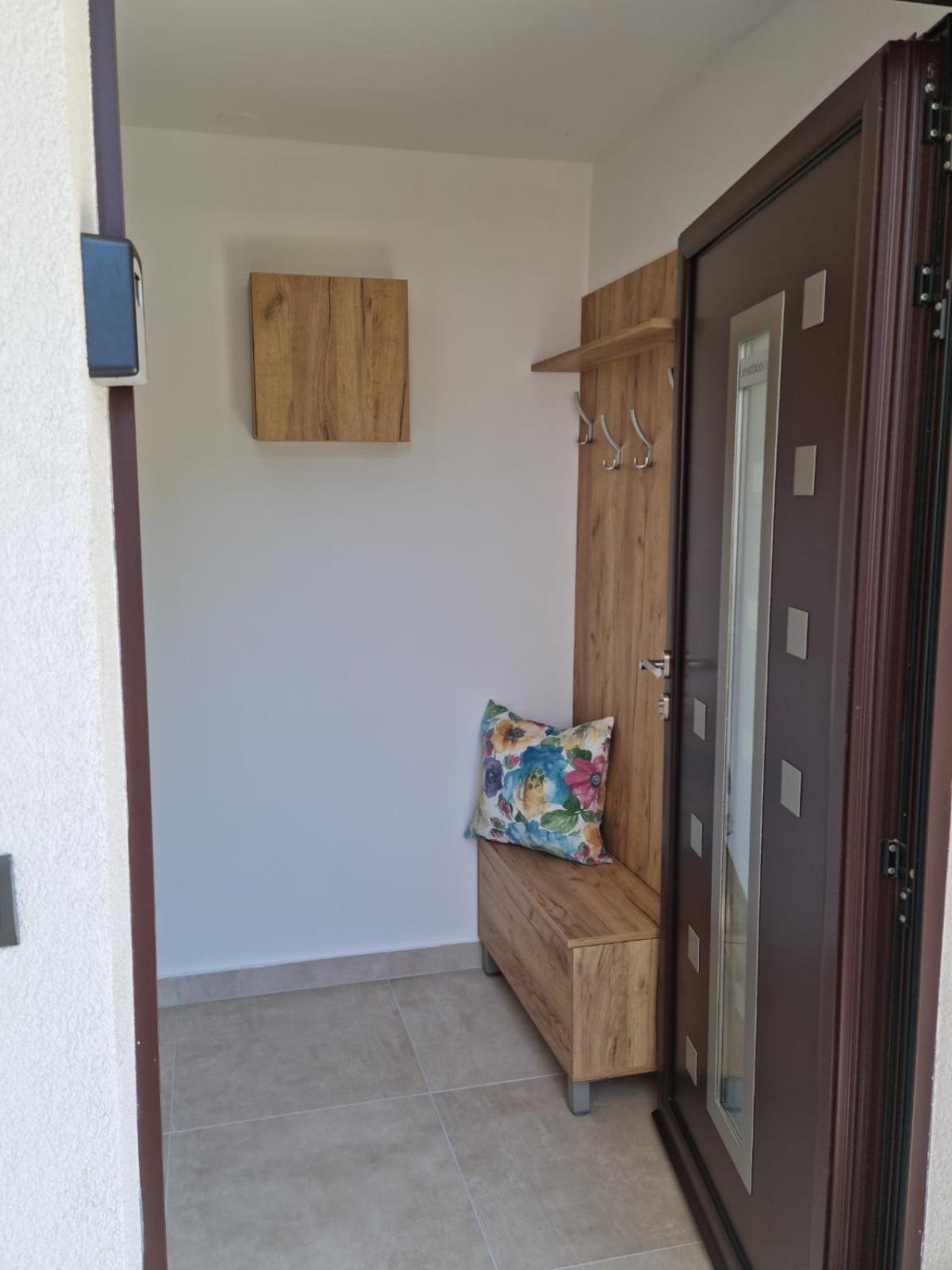Apartmani Nika 1 Rijeka Bagian luar foto